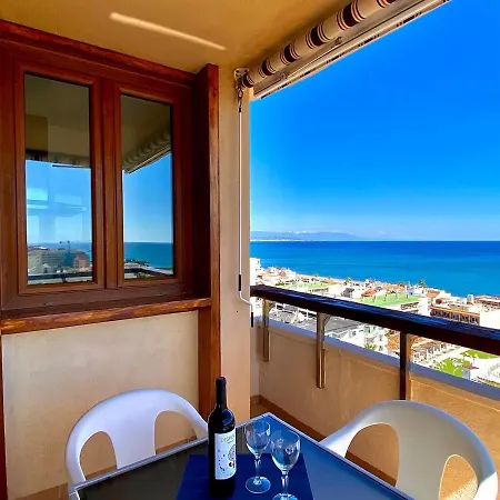 La Carihuela Terrace, Sea Views And Pool Apartment